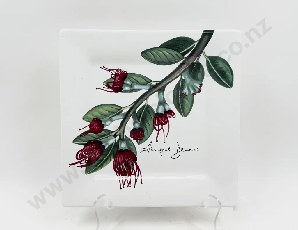 Angie Dennis NZ Designed Serving Plate Image 1++