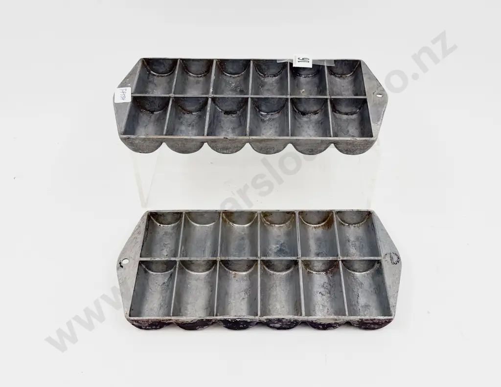 Pair of Vintage Gem Irons Image 1++