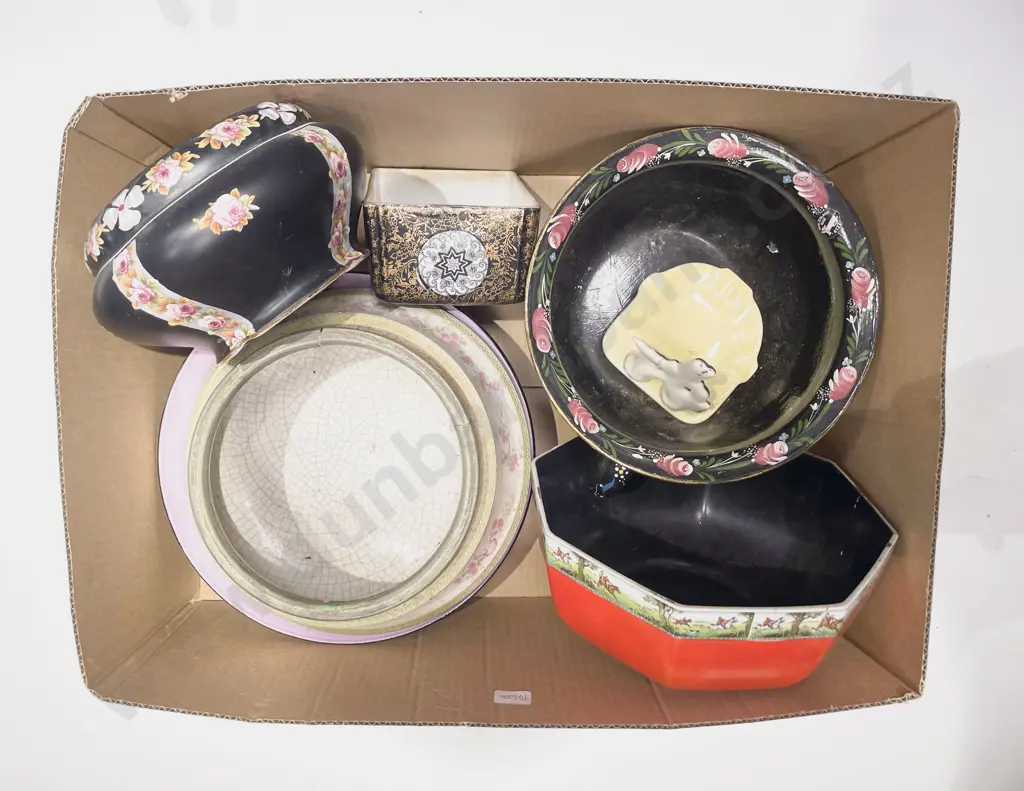 Box Quantity of Assorted China Image 1++