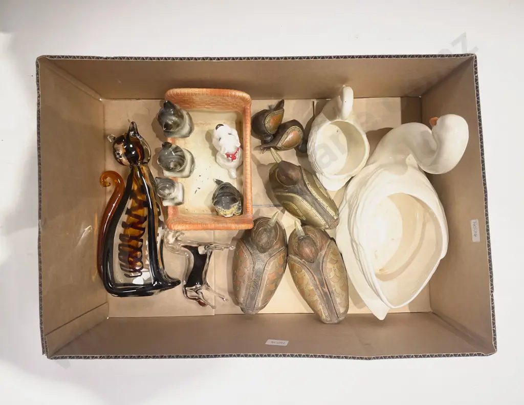 Box of Assorted Animal Ornaments Image 1++