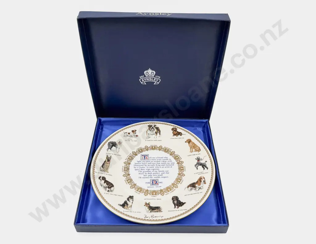 Boxed Aynsley "The Dog" Comm. Plate Image 1++
