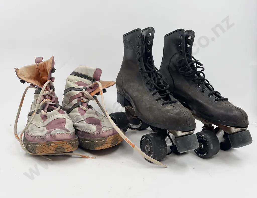 Pair of Vintage Roller Skates & Other Image 1++