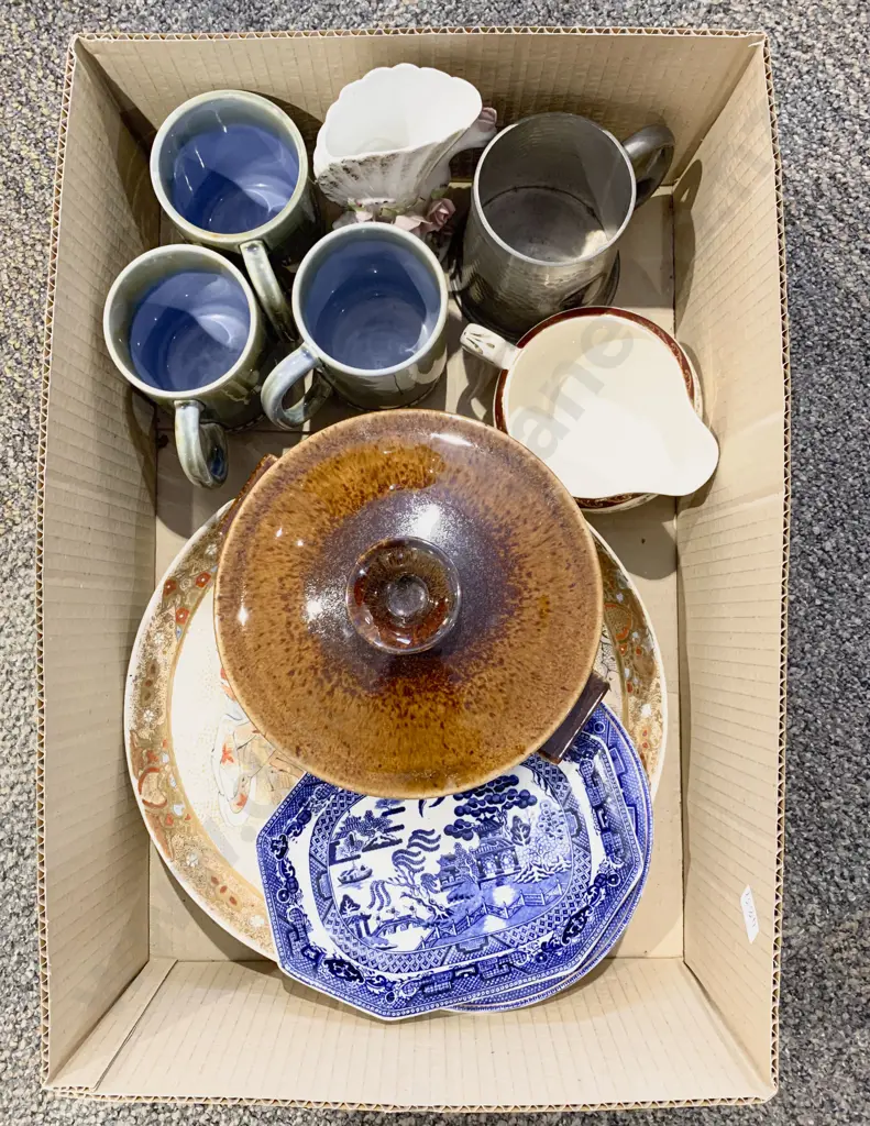 Box of Assorted China Image 1++