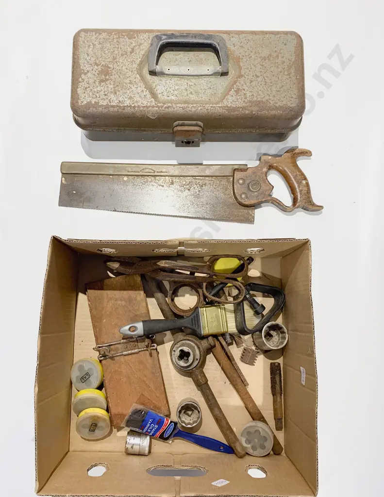 Box of Assorted Vintage Tools Image 1++