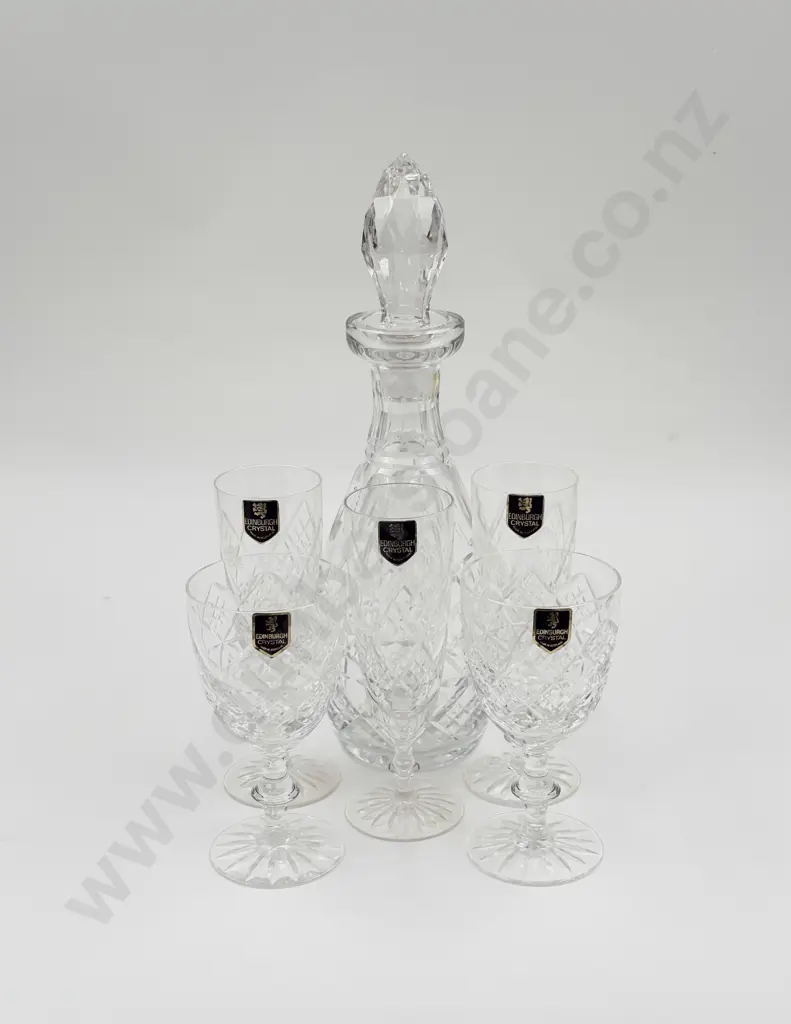 Boxed Edinburgh Crystal Decanter & Assorted Glasses Image 1++