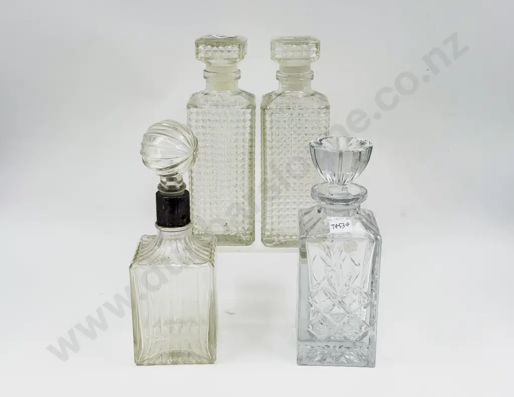 Pair of Glass Decanters & Two Other Decanters Image 1++