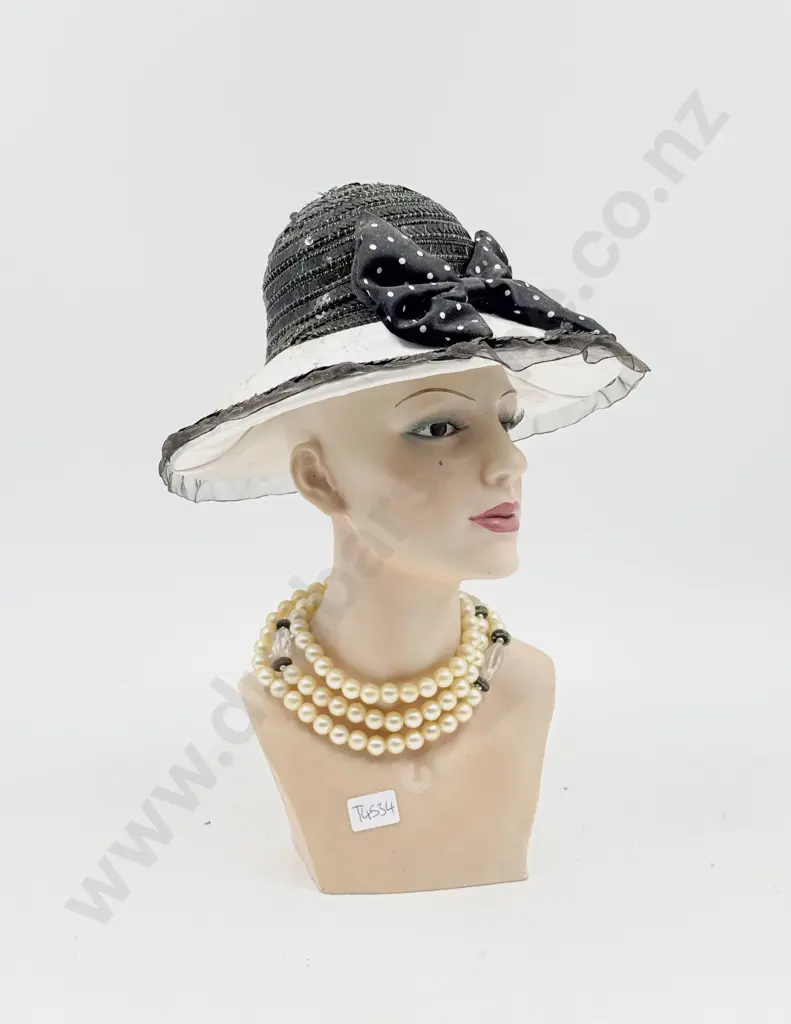 Vintage Jewellery Shop Display Bust Image 1++