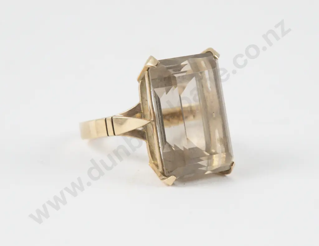 9ct Single Smoky Quartz Dress Ring Image 1++