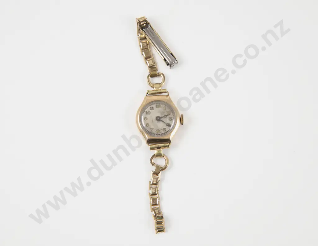 Vintage Ladies Wrist Watch Image 1++