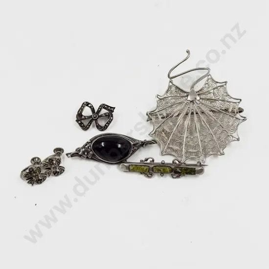 Quantity of Assorted Mostly Silver Jewellery