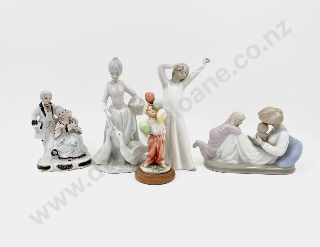 Qty of Assorted China Figures Image 1++