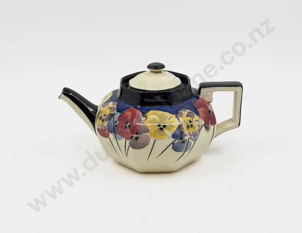 RD Pansy Pattern Tea Pot Image 1++