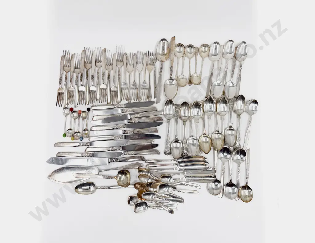 Qty of Assorted S/P Cutlery including some Kings Pattern Image 1++