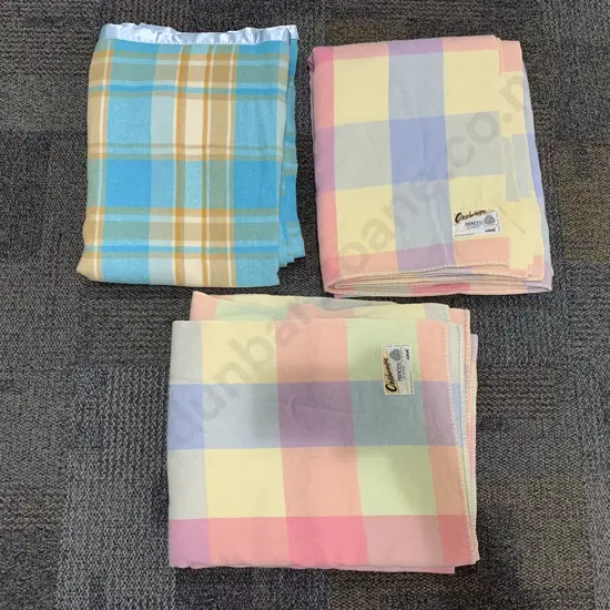 Pair of Onehunga Woollen Blankets with Single Onehunga Woollen Blanket