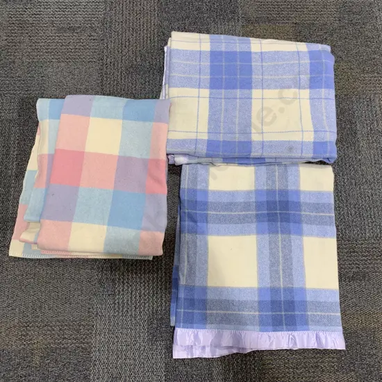 Two Pairs of NZ Woollen Blankets