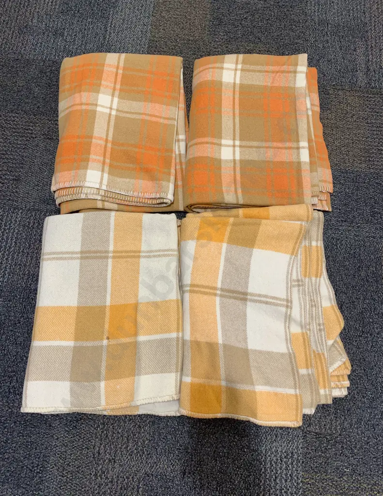 Two Pairs of NZ Woollen Blankets Image 1++