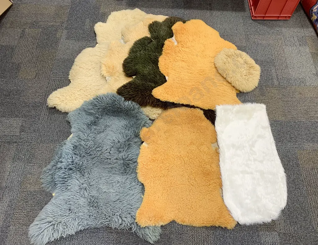 Qty of Assorted Sheep Skin Rugs Image 1++