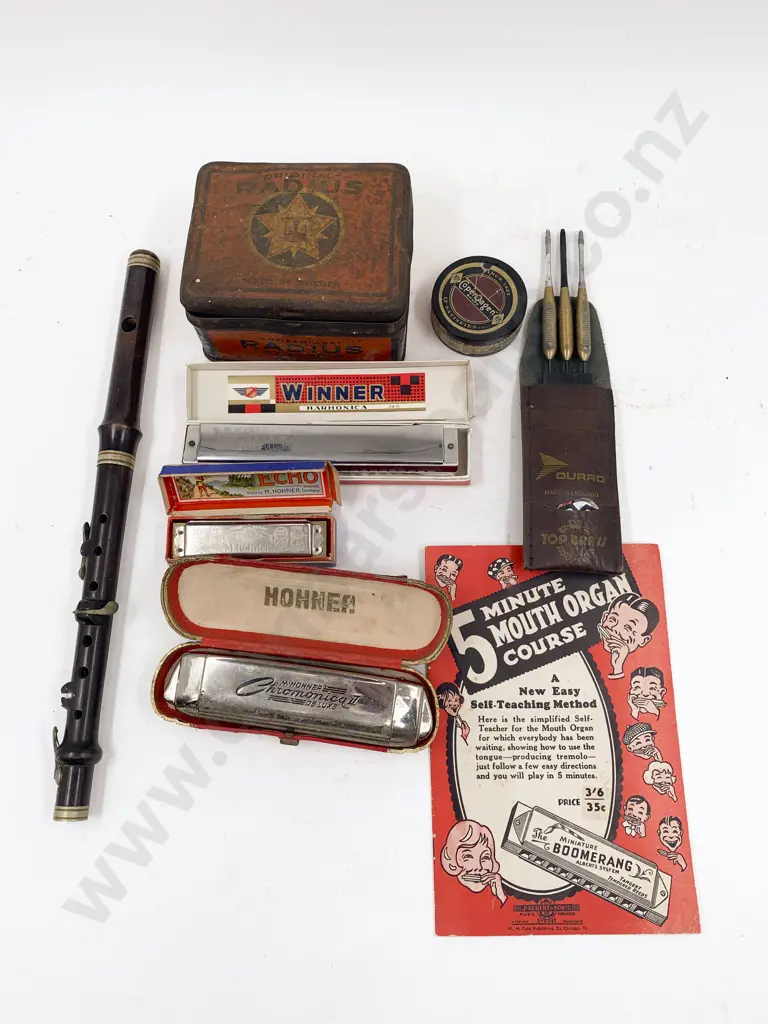 Small Qty of Assorted Vintage Musical Instruments (faults) Image 1++