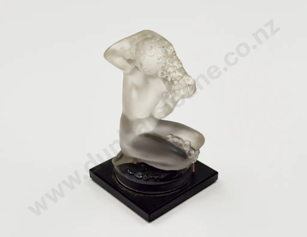 Lalique Frosted Glass Nude Figure Image 1++