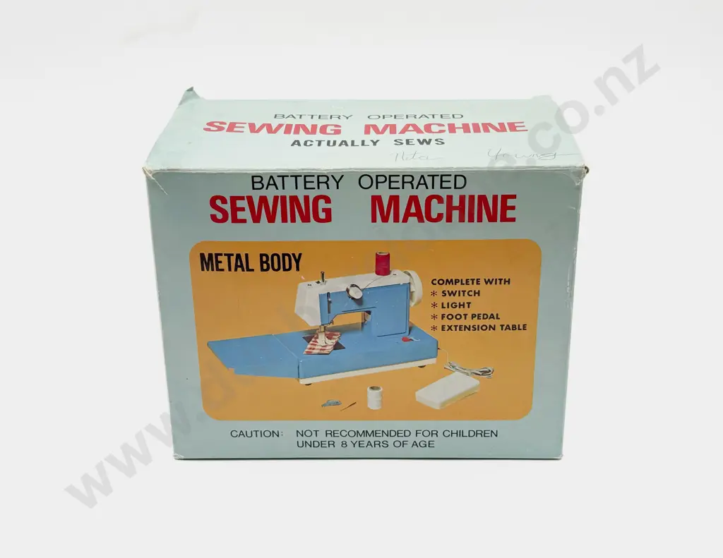 Boxed Battery Operated Toy Sewing Machine Image 1++