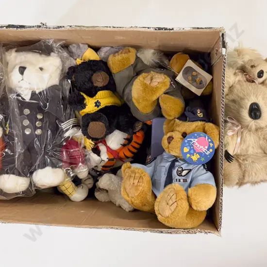 Collection Newish Teddy Bears