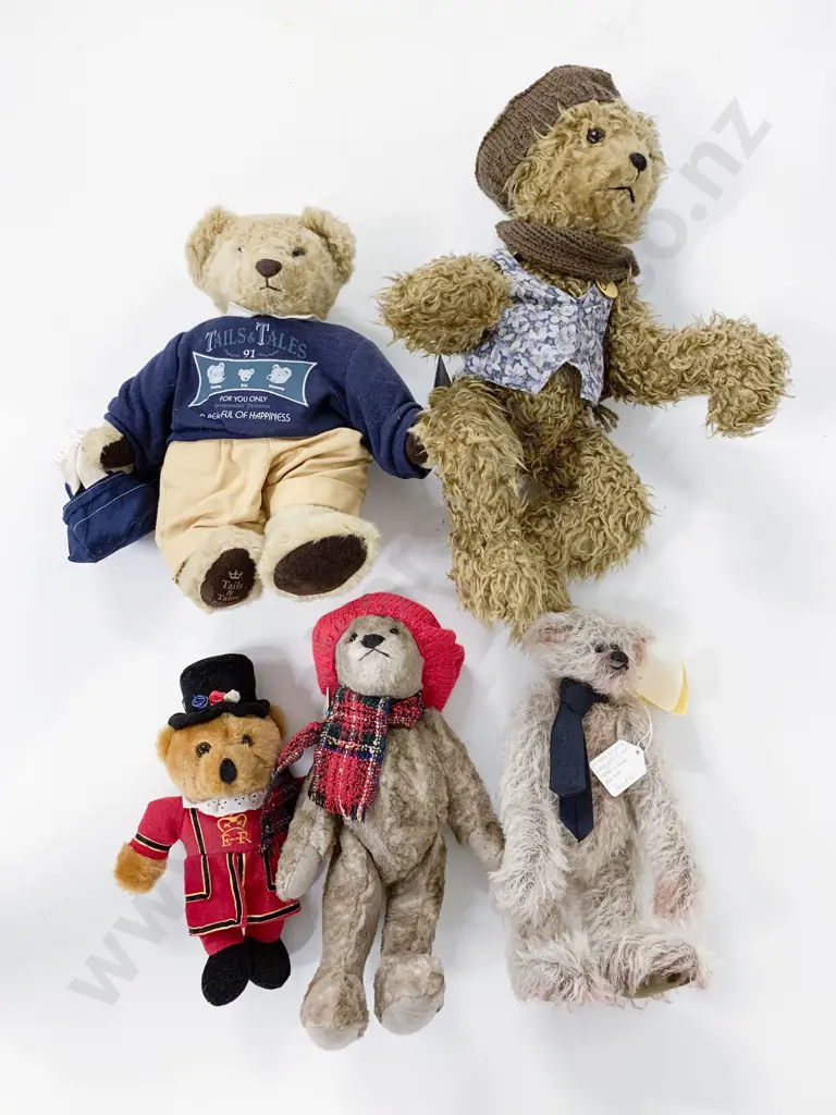 Mixed Handcrafted and Commercial Teddy Bears Image 1++