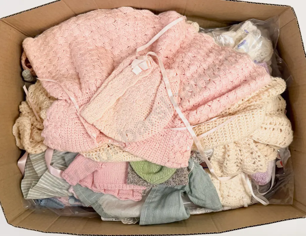 Qty of Vintage Dolls Clothes Image 1++