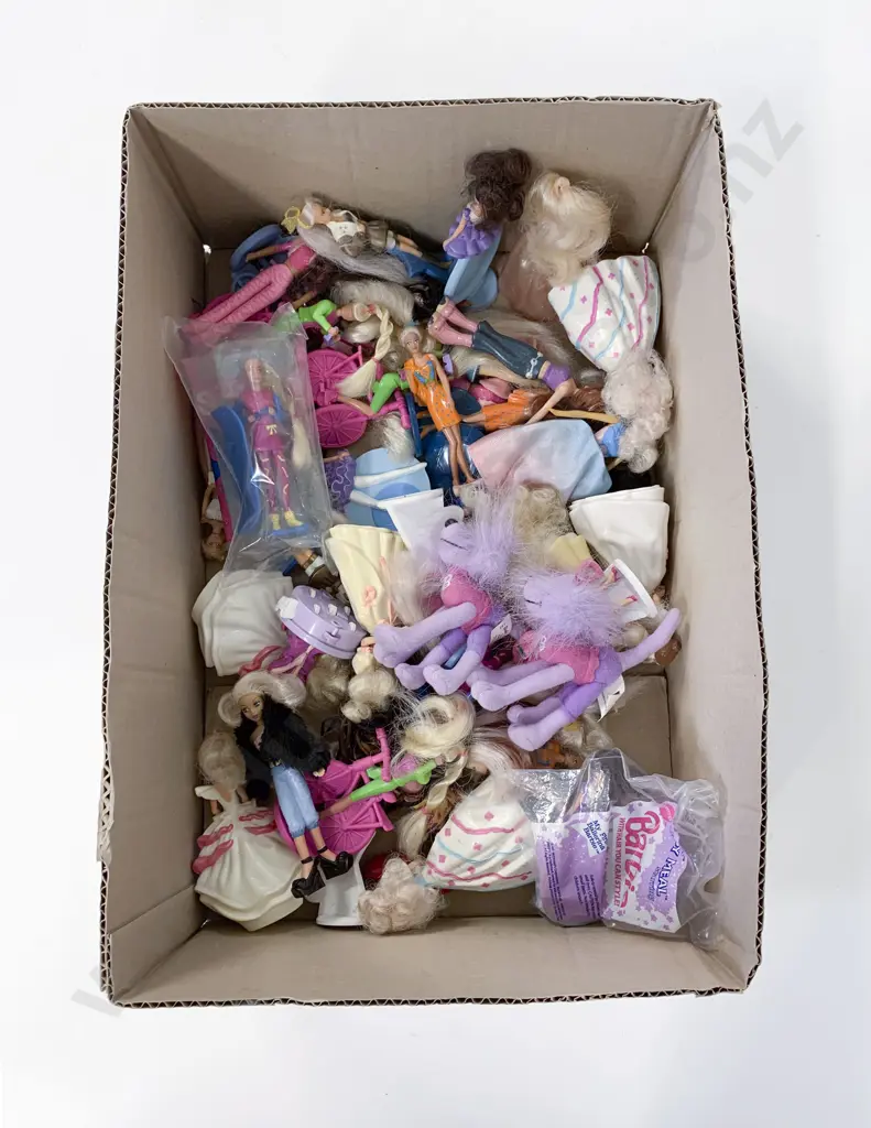 Assorted McDonalds Barbie Collectables Image 1++