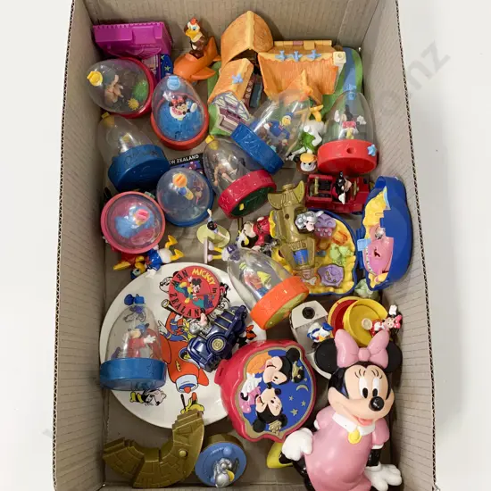 Assorted Disney Little Collectables with Polly Pocket Type Figures etc