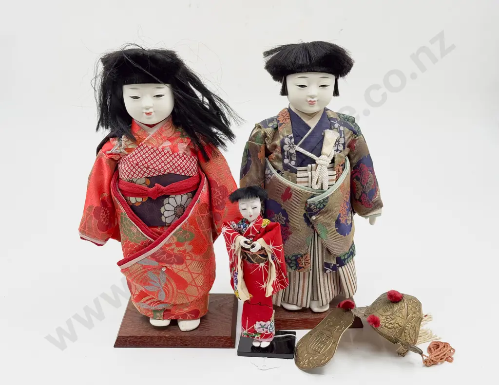 Two Vintage Japanese Costume Dolls and Boxed Doll with Many Wigs Image 1++