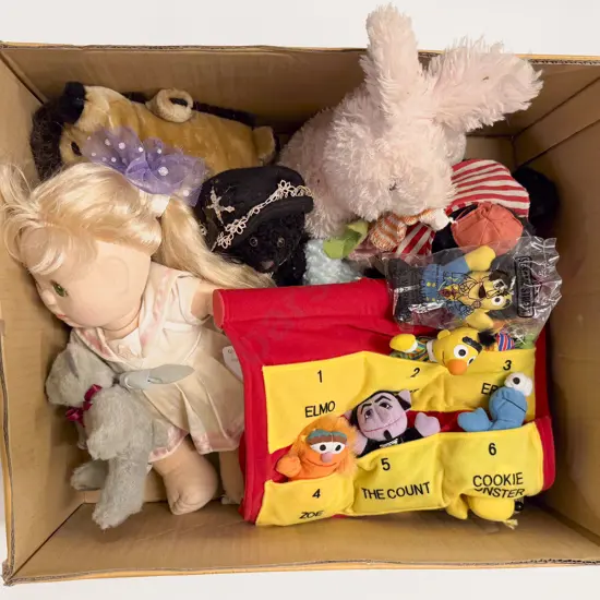 Various Cloth Soft Toys and Novelty Dolls