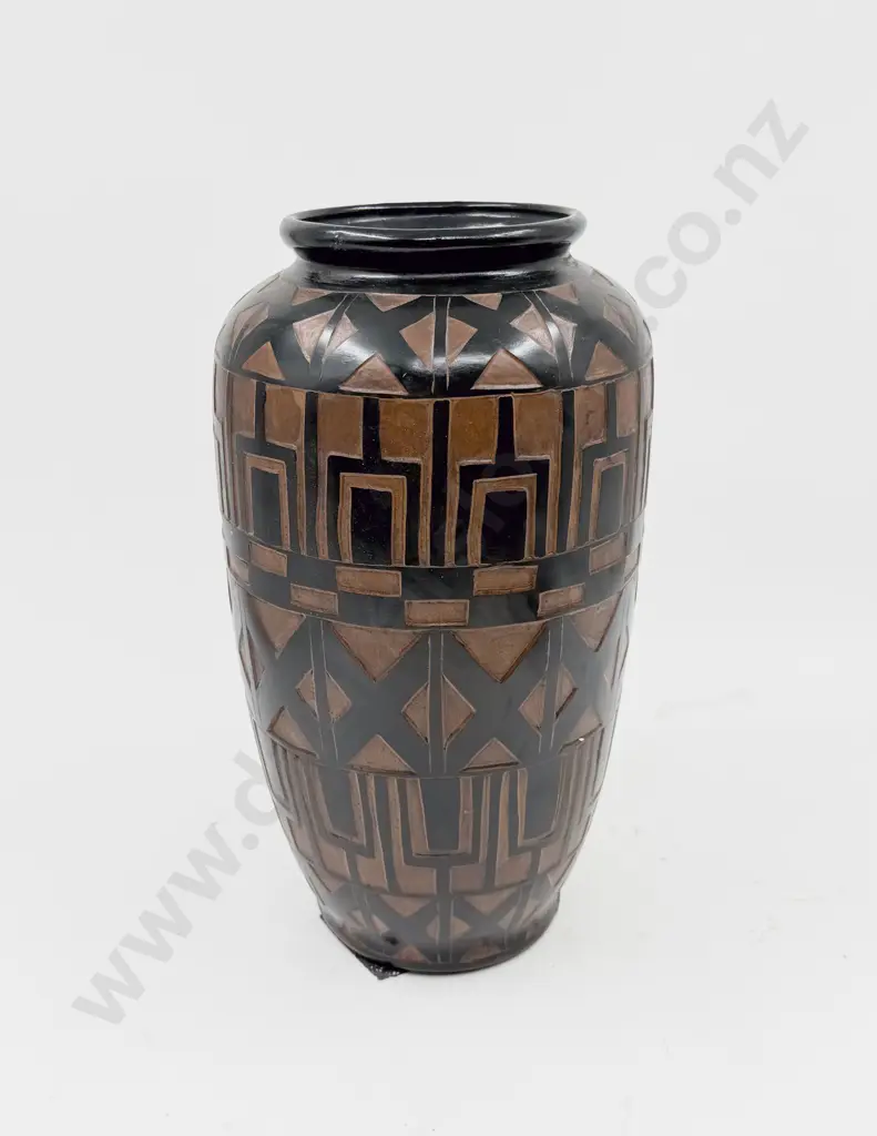 Decorative Vase Image 1++