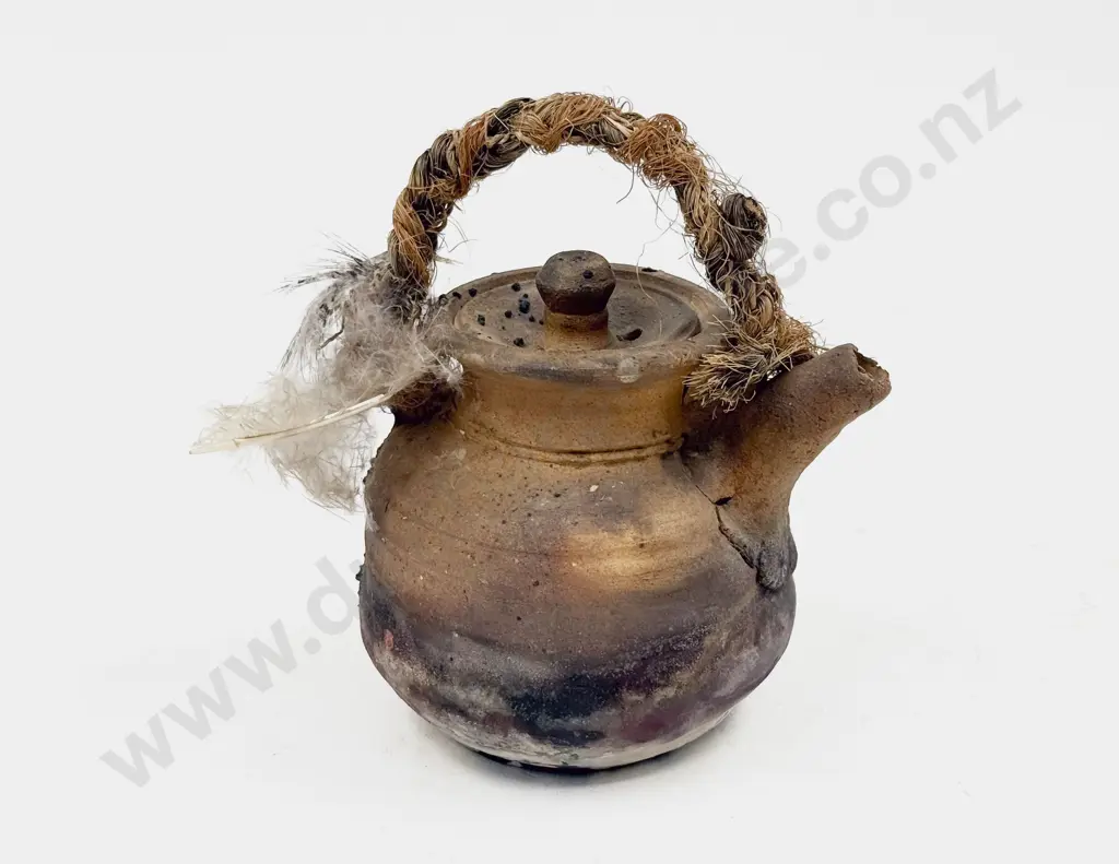 Gayline Morley Pottery Tea Pot Image 1++