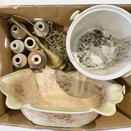 Box Qty of Assorted Vintage