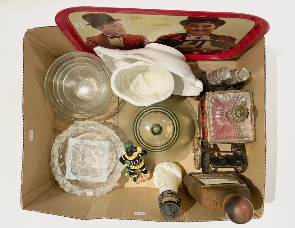 Box of Assorted Vintage including Ceramic Food Molds etc Image 1++