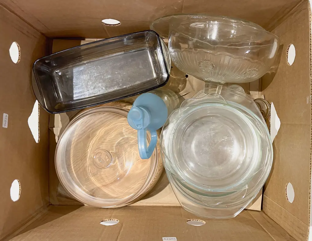 Assorted Glassware Image 1++