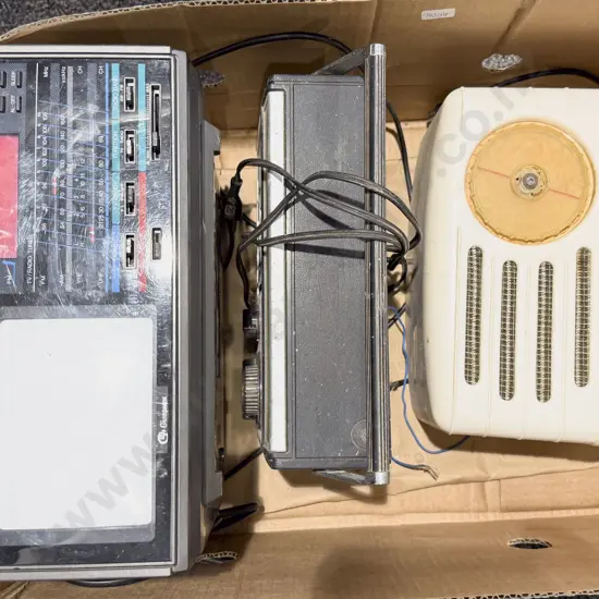Box of Assorted Vintage Electronics