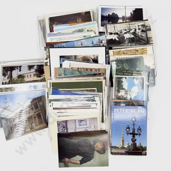 Quantity of Assorted Postcards & Postcard Books etc