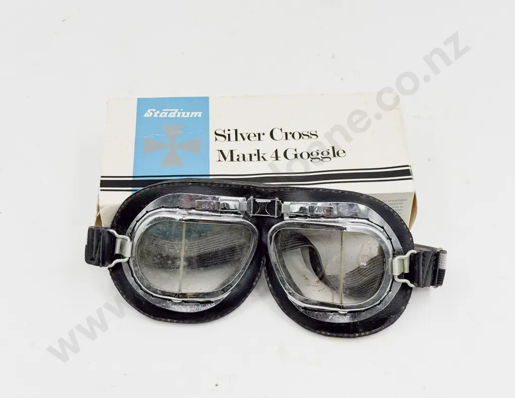 Stadium Silver Cross Mark 4 Goggles with Original Box Image 1++