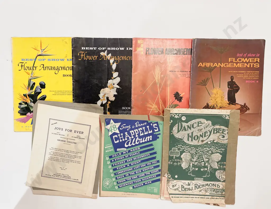 Quantity of Assorted Vintage Floral Arrangement Magazines & Songbooks Image 1++