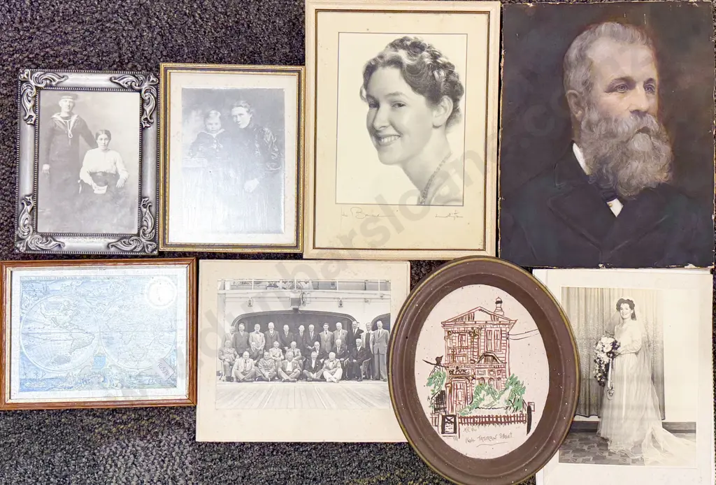 Box Quantity of Assorted Frames Photographs Image 1++