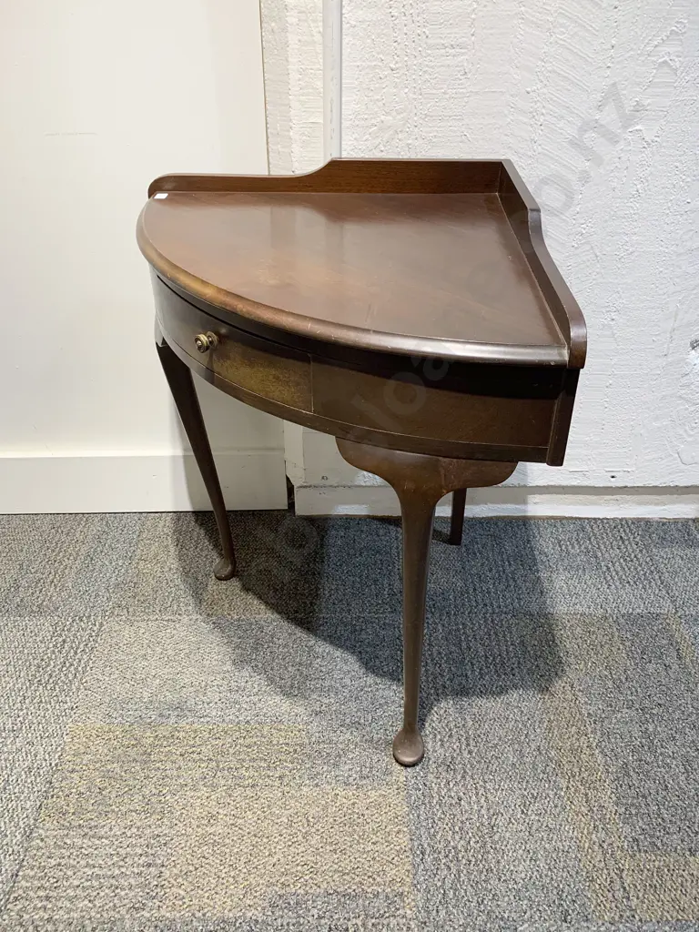 Mahogany Single Drawer Corner Occasional Table Image 1++