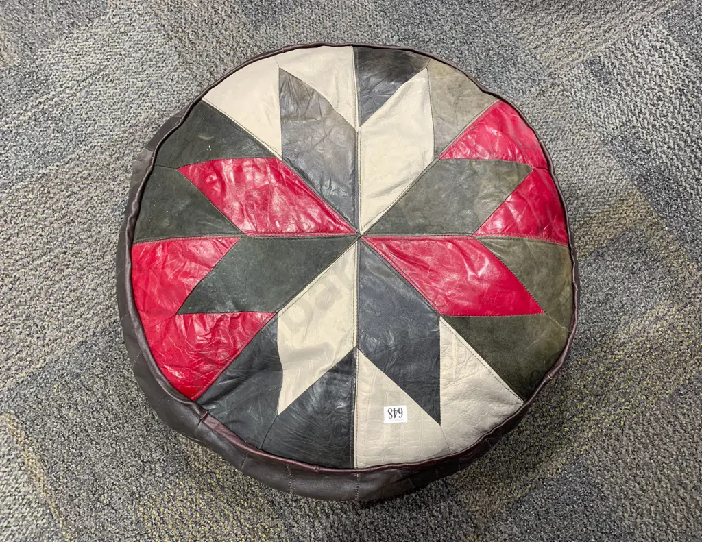 Leather Pouffe Image 1++