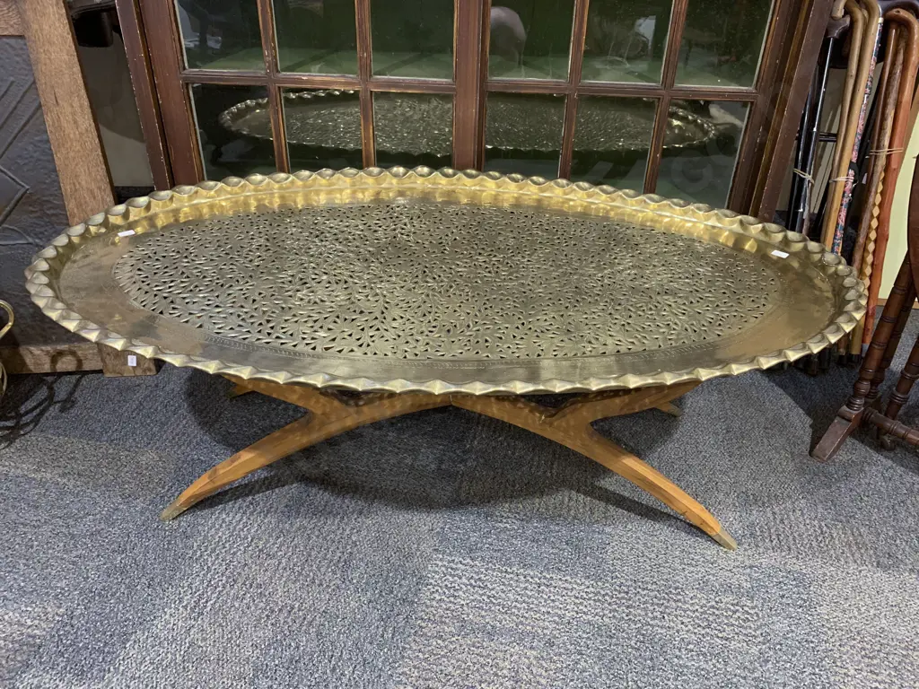 Mid C20th Brass Oval Tray Top Coffee Table (Faults to Base) Image 1++