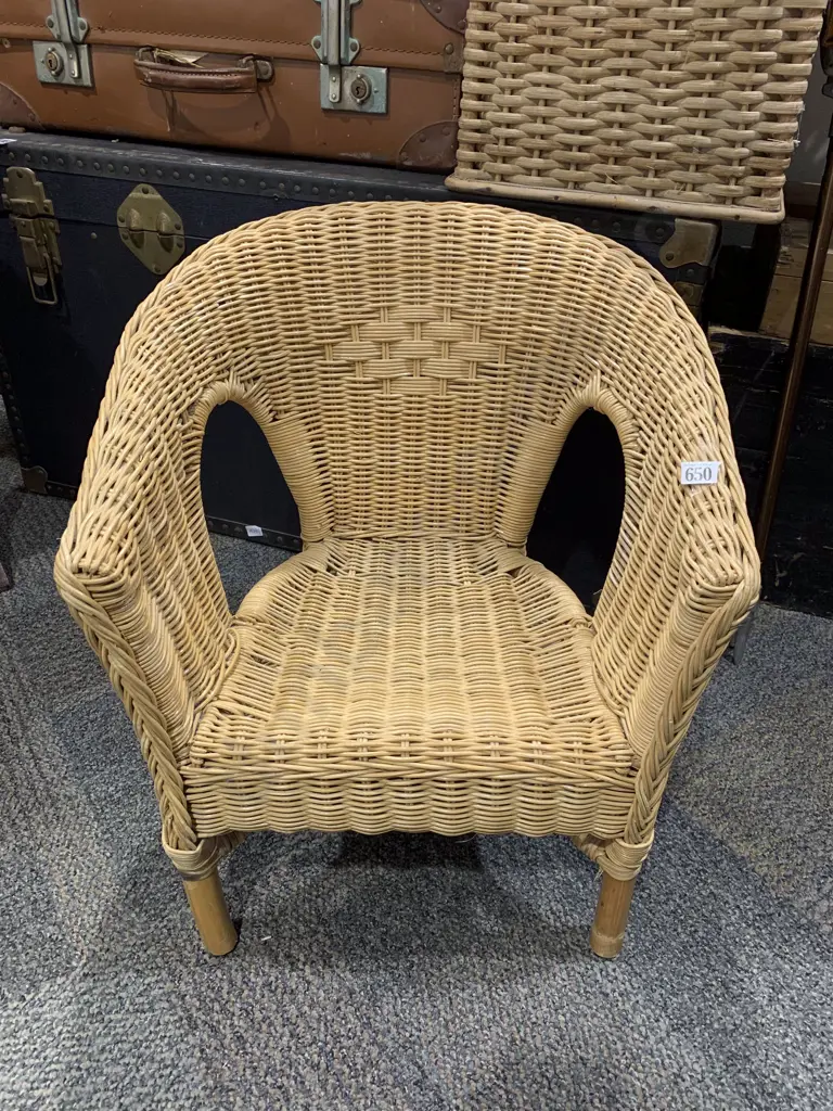 Rattan Child's Chair Image 1++