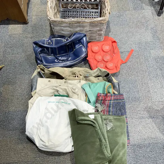 Quantity of Assorted incl Canvas Bags