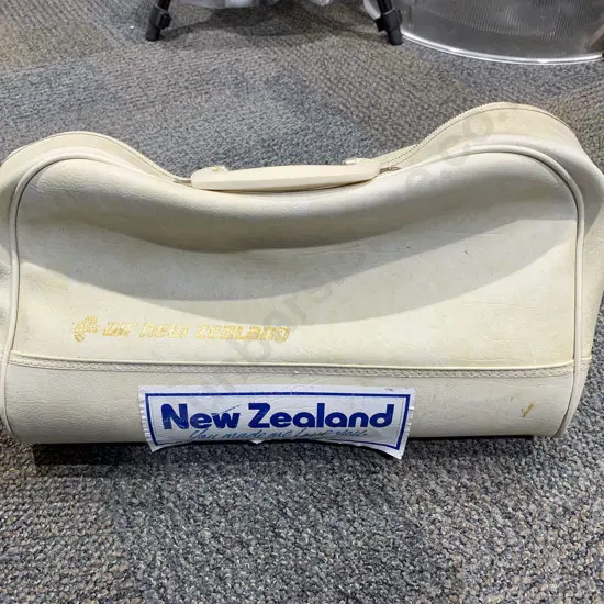 Vintage Air New Zealand Travel Bag