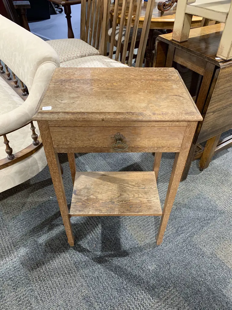 Oak Single Drawer Side Table Image 1++