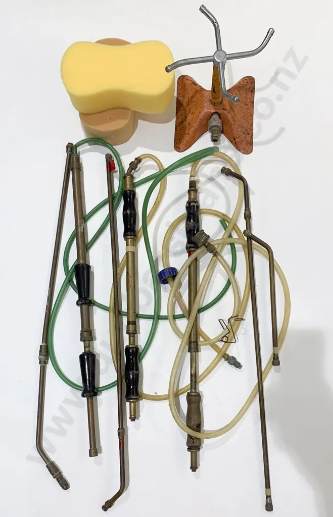 Vintage Brass Garden Sprayer in Canvas Bag Image 1++