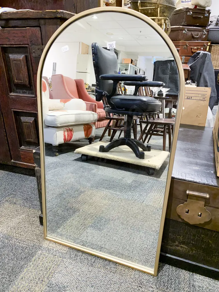 Modern Arch Top Wall Mirror Image 1++